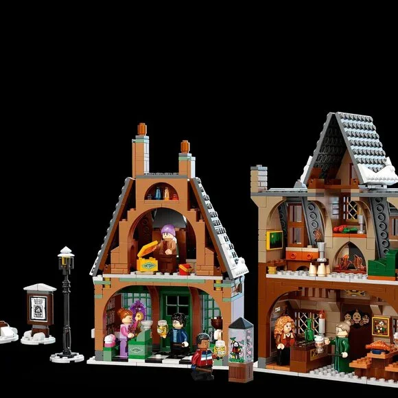 New Lego Harry Potter Hogsmeade Village Visit Retired Collectible Set 76388 - Picture 4 of 13